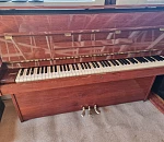 Yamaha Upright Piano #D3562414