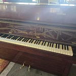 Yamaha Upright Piano 6211122